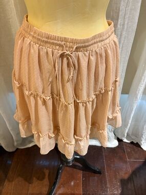 Moon River Blush Dot Tiered Mini Skirt